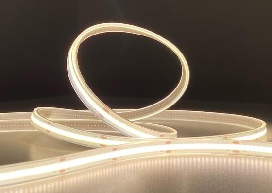 IP68ケイ素の放出の防水穂軸LEDの滑走路端燈適用範囲が広い24V