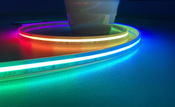 適用範囲が広い防水穂軸LEDのストリップIP65ピクセルは滑走路端燈を導いた
