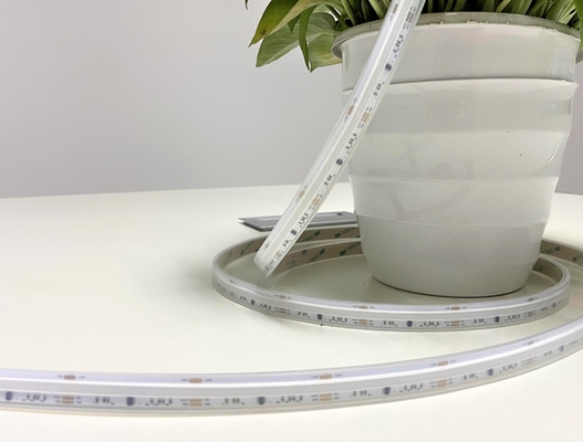 ケイ素は防水穂軸LEDのストリップIP65適用範囲が広い導かれたピクセル テープにスリーブを付けた