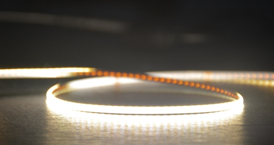 極度の細い3mm適用範囲が広いLEDの穂軸のストリップ