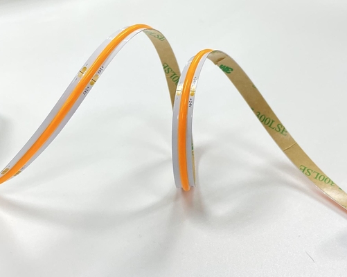 金黄色く適用範囲が広い穂軸によって導かれるストリップ1800K