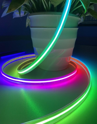 IP65防水適用範囲が広いLEDの穂軸27w UKCA Rgbのピクセルによって導かれるストリップ
