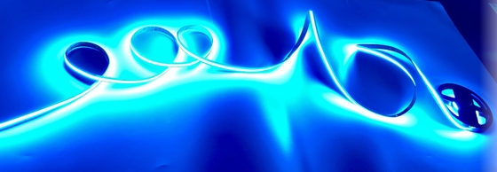 KTV棒ナイトクラブのための適用範囲が広い点なしのRGB LEDの穂軸のストリップ